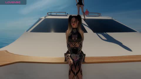 Snapshot of meganfantastic chatting on October 18, 11:27 pm Megan online show from October 18, 11:27 pm