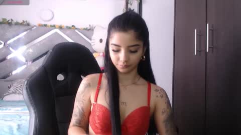 Snapshot of meganfox2244397 chatting on September 15, 1:55 pm meganfox online show from September 15, 1:55 pm