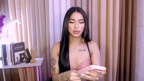 Snapshot of meganfoxx07 chatting on November 13, 7:18 am Megan online show from November 13, 7:18 am