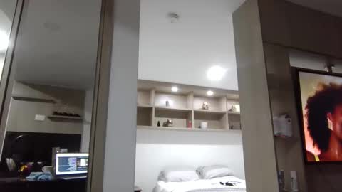 megan        online show from October 11, 3:50 am