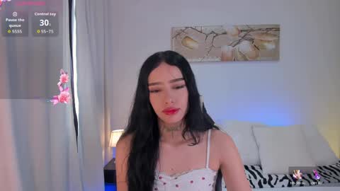 Snapshot of meganlake chatting on May 30, 1:41 pm megan lake online show from May 30, 1:41 pm