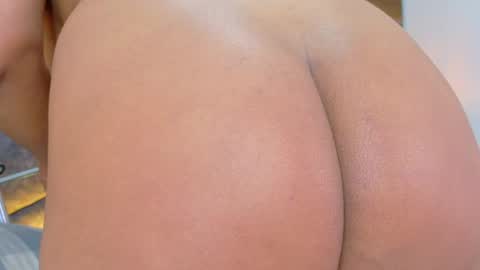 Snapshot of meganlovee__ chatting on June 23, 2:53 am MEGAN online show from June 23, 2:53 am