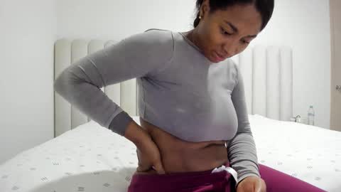 meganmir1 online show from April 28, 1:04 am