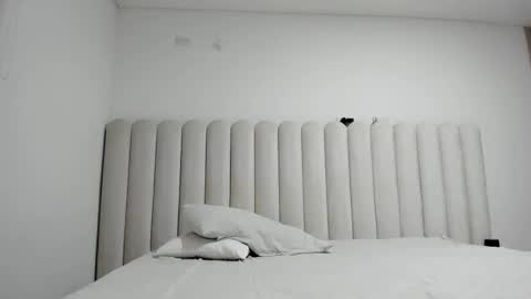 Snapshot of meganmir1 chatting on May 22, 10:59 pm meganmir1 online show from May 22, 10:59 pm