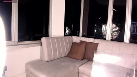 Snapshot of megann__sweet chatting on January 20, 10:40 am Mara online show from January 20, 10:40 am