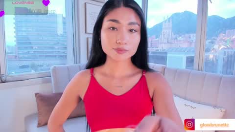 Snapshot of megann__sweet chatting on February 13, 4:39 pm Mara online show from February 13, 4:39 pm