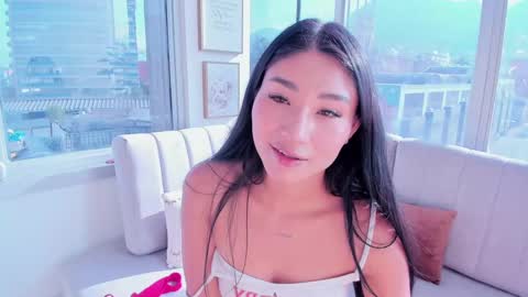 Snapshot of megann__sweet chatting on March 1, 1:07 pm Mara online show from March 1, 1:07 pm