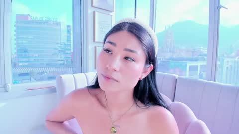 Snapshot of megann__sweet chatting on March 2, 1:38 pm Mara online show from March 2, 1:38 pm