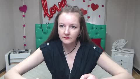 Snapshot of meganpirs chatting on April 14, 5:46 am MeganPirs online show from April 14, 5:46 am