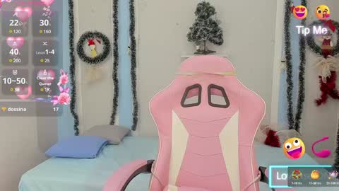 Snapshot of meganqueen2 chatting on December 22, 2:06 pm Megan Queen online show from December 22, 2:06 pm