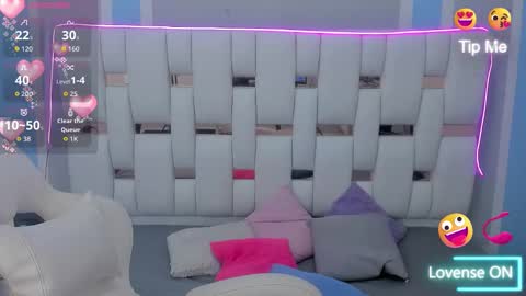 Megan Queen online show from November 3, 12:17 pm