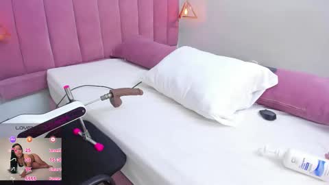 Megan  online show from December 22, 7:44 pm