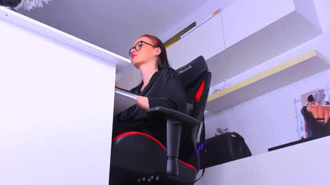 Megan online show from September 24, 7:50 pm