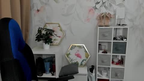 Megan online show from February 13, 6:42 am