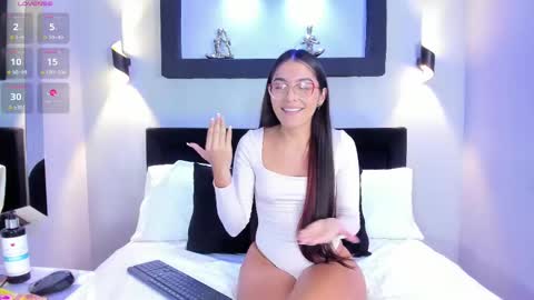 Snapshot of megara20 chatting on October 15, 10:54 pm Megara20 online show from October 15, 10:54 pm