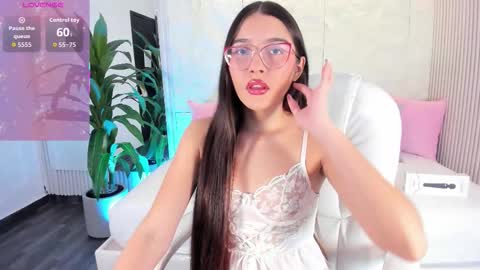 Snapshot of megara20 chatting on December 15, 10:58 pm Megara20 online show from December 15, 10:58 pm