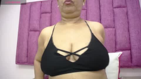 Snapshot of megatitsxxx chatting on January 29, 5:45 pm milfpleasure online show from January 29, 5:45 pm