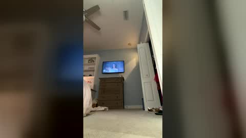 megcritt56 online show from April 8, 12:54 am