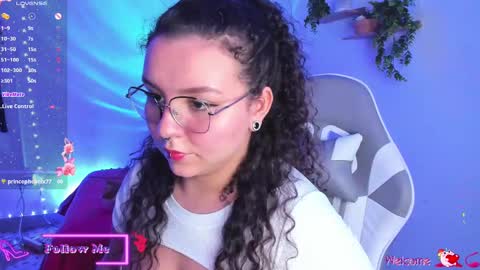   online show from October 4, 5:11 pm