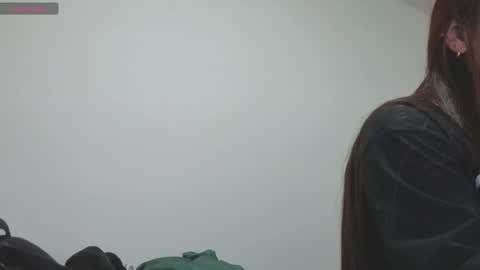 Snapshot of meghan_taylor__ chatting on May 21, 12:17 am Meghan online show from May 21, 12:17 am