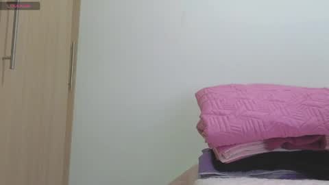 Snapshot of meghan_taylor__ chatting on May 29, 12:19 am Meghan online show from May 29, 12:19 am