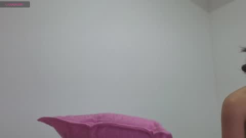 Snapshot of meghan_taylor__ chatting on June 6, 9:52 pm Meghan online show from June 6, 9:52 pm