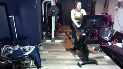 Snapshot of meghanhanx chatting on September 19, 9:15 pm meghan online show from September 19, 9:15 pm