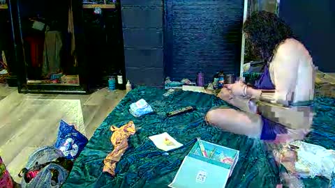 meghan online show from December 14, 1:00 am