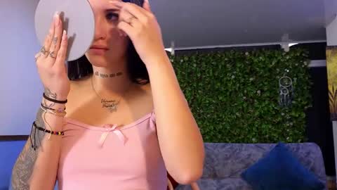 Mei online show from November 29, 11:13 am