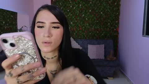 Mei online show from February 5, 8:35 pm