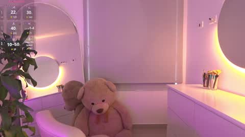 Snapshot of meiis_ chatting on September 8, 10:53 pm meiis3 online show from September 8, 10:53 pm