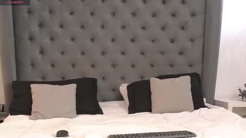 Snapshot of meilybarbie chatting on December 15, 11:47 am meilybarbie online show from December 15, 11:47 am