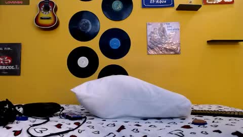 MEIS online show from May 8, 3:12 am
