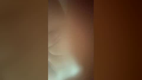 mel944812 online show from April 2, 6:16 pm