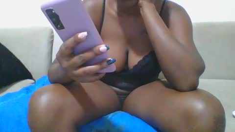 pretty online show from March 11, 7:37 am