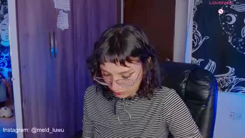 Melissa  -  -  Please help me to reach 100 thumbs up online show from February 17, 6:25 pm