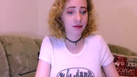 Snapshot of mel_mellie chatting on January 28, 8:58 pm Mel Mellie online show from January 28, 8:58 pm