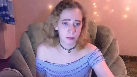 Snapshot of mel_mellie chatting on February 4, 11:06 pm Mel Mellie online show from February 4, 11:06 pm