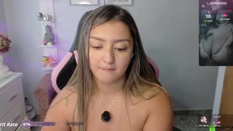 Snapshot of melaany_ chatting on May 23, 1:00 am Melaany online show from May 23, 1:00 am