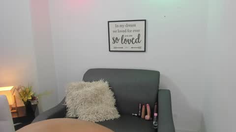 melan_owen online show from February 3, 11:09 am