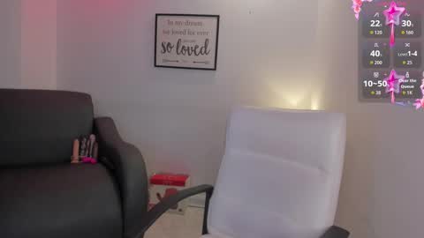 melan_owen online show from November 7, 11:10 am