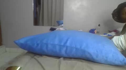 Snapshot of melanated_ass chatting on May 20, 5:57 am melanin online show from May 20, 5:57 am