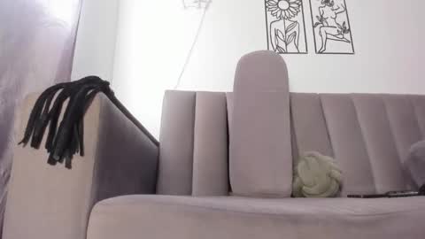 melani greyy online show from November 14, 9:35 pm