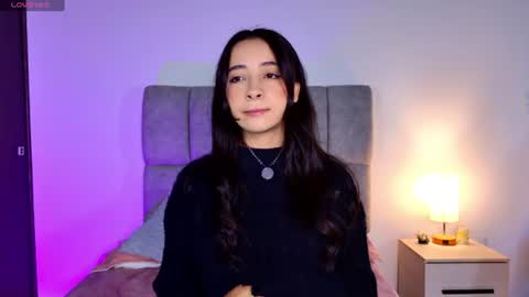 Snapshot of melanie__hills chatting on July 14, 11:49 am Melanie online show from July 14, 11:49 am