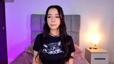Snapshot of melanie__hills chatting on July 15, 11:59 am Melanie online show from July 15, 11:59 am