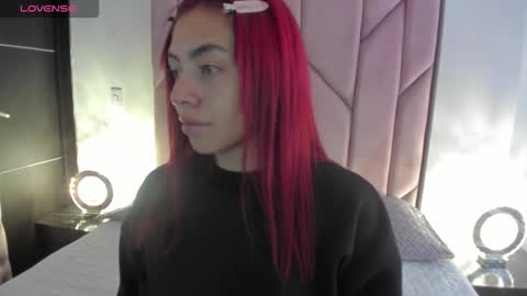 Melanie roux  online show from November 2, 12:29 pm