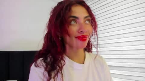 Snapshot of melanie_roux_ chatting on June 5, 6:57 pm Melanie roux online show from June 5, 6:57 pm
