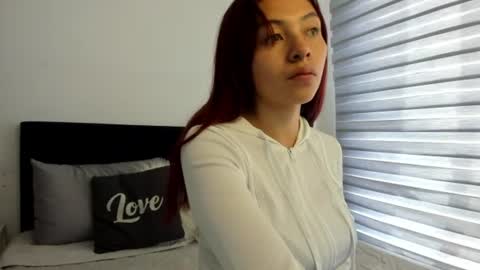 Melanie roux  online show from June 30, 12:39 pm