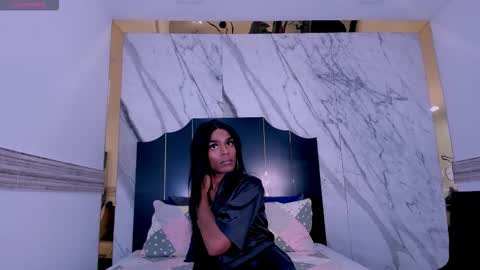 Snapshot of melanie_st4r chatting on December 5, 7:28 am MELANIE online show from December 5, 7:28 am