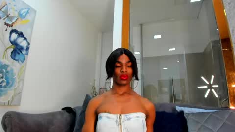 Snapshot of melanie_st4r chatting on May 8, 9:53 pm MELANIE online show from May 8, 9:53 pm